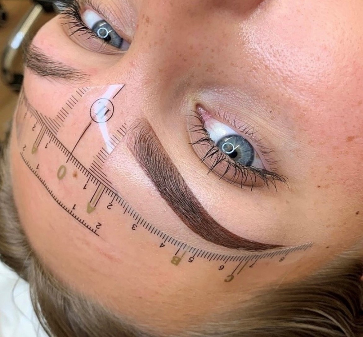 MICROBLADING / POWDERBROWS